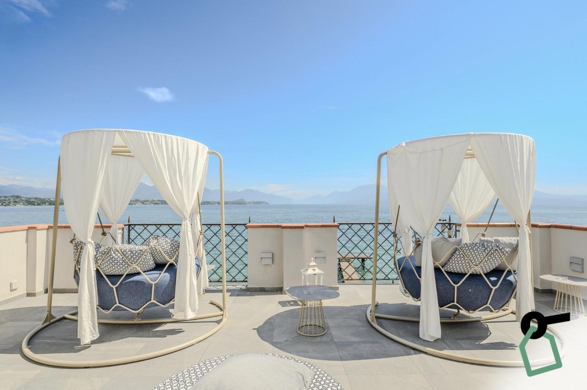 Hotiday Apartment Collection - Desenzano Дезенцано-дель-Гарда Екстер'єр фото