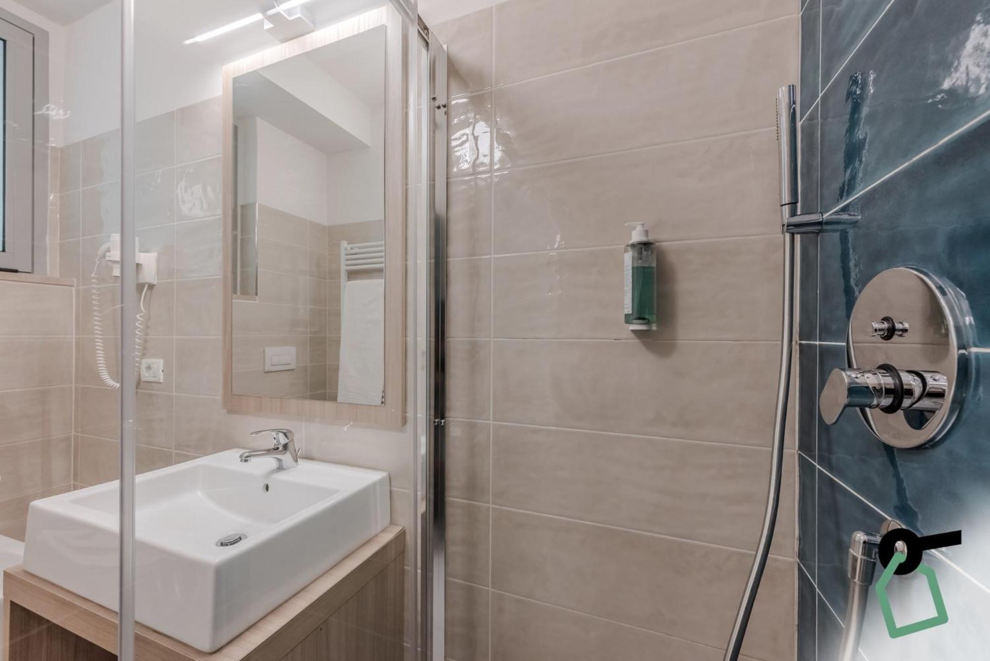Hotiday Apartment Collection - Desenzano Дезенцано-дель-Гарда Екстер'єр фото